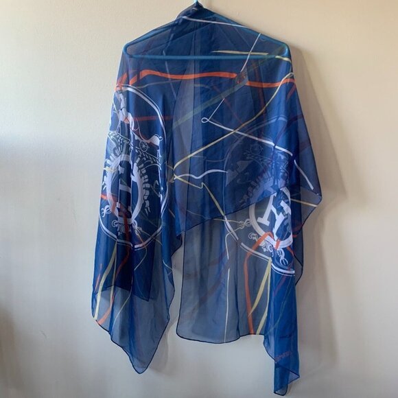 Hermes Scarf 27x66 inches Made in France Attrape Tes Reves Silk Logo RARE - Picture 5 of 9